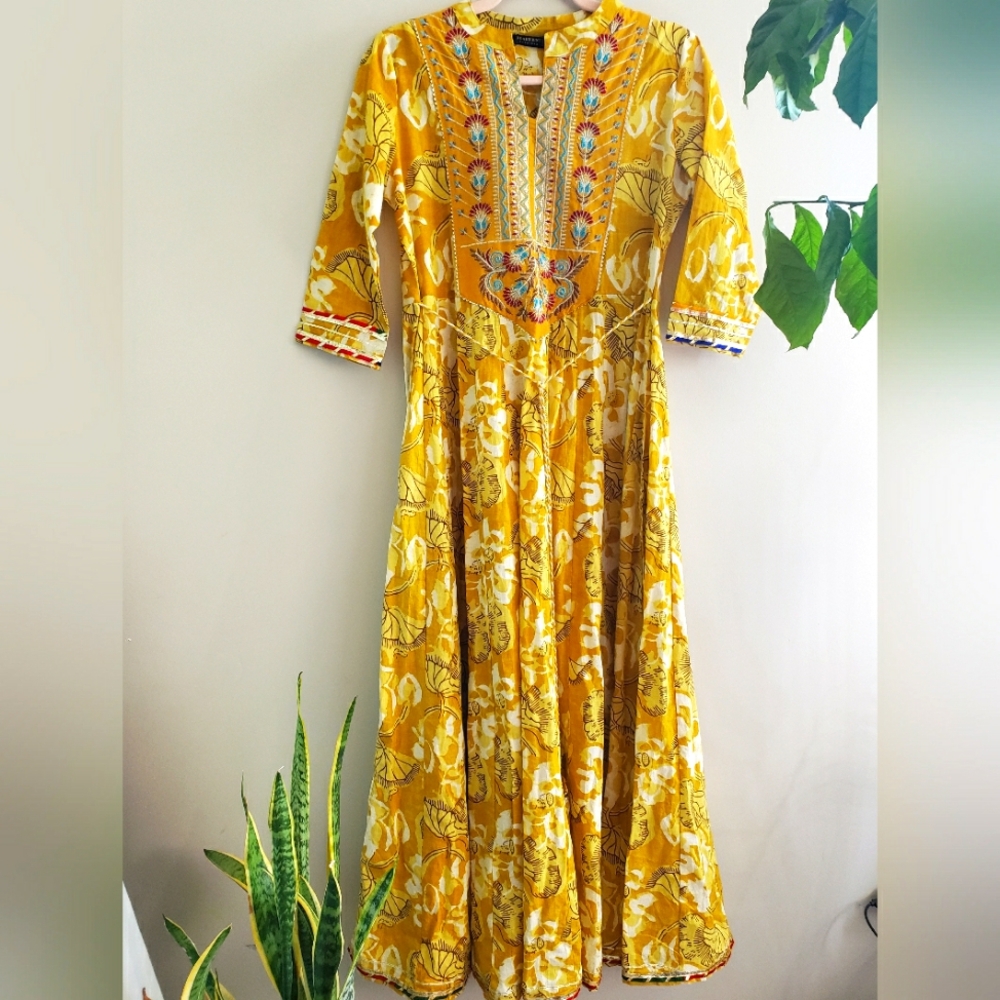 Boho Indian Anarkali Kurta Size M Dress Yellow Floral Embroider 3/4 Sleeve Zari
